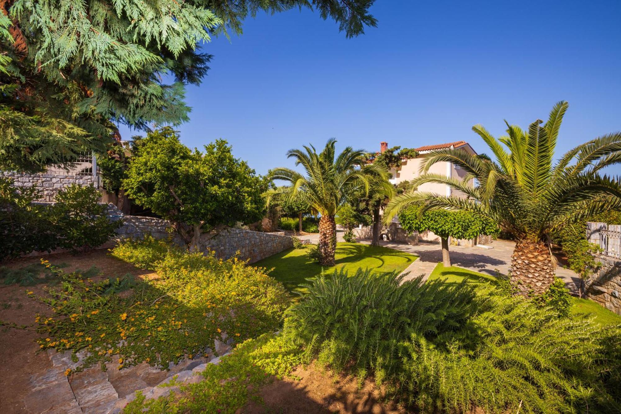 Messinian Blue Seaside Villa กาลามาตา ภายนอก รูปภาพ